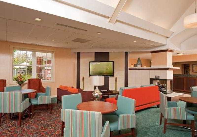 Residence Inn By Marriott Grand Rapids West Grandville Restaurant bilde